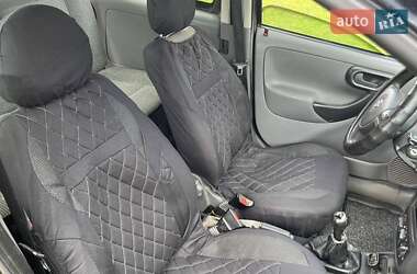 Минивэн Opel Combo 2003 в 