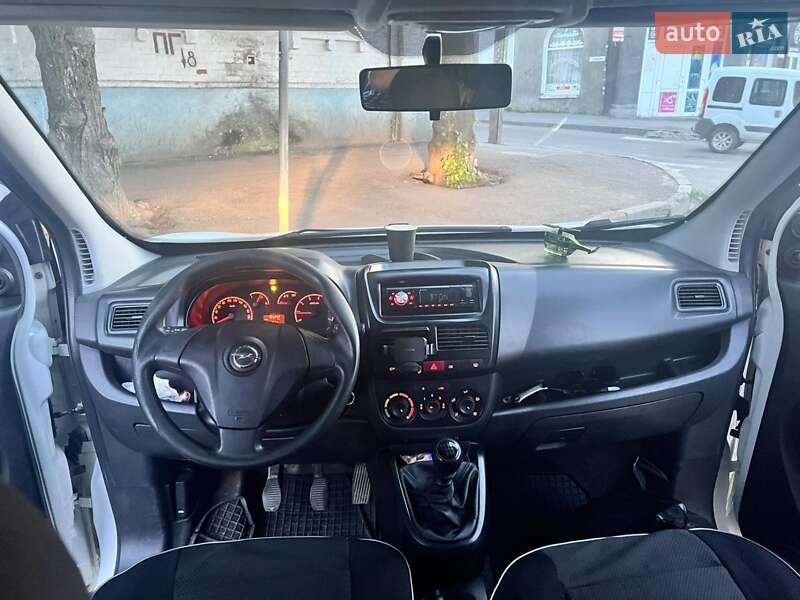 Мінівен Opel Combo 2013 в Житомирі