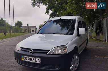 Минивэн Opel Combo 2005 в 