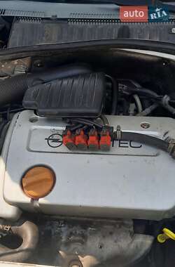 Минивэн Opel Combo 2008 в 