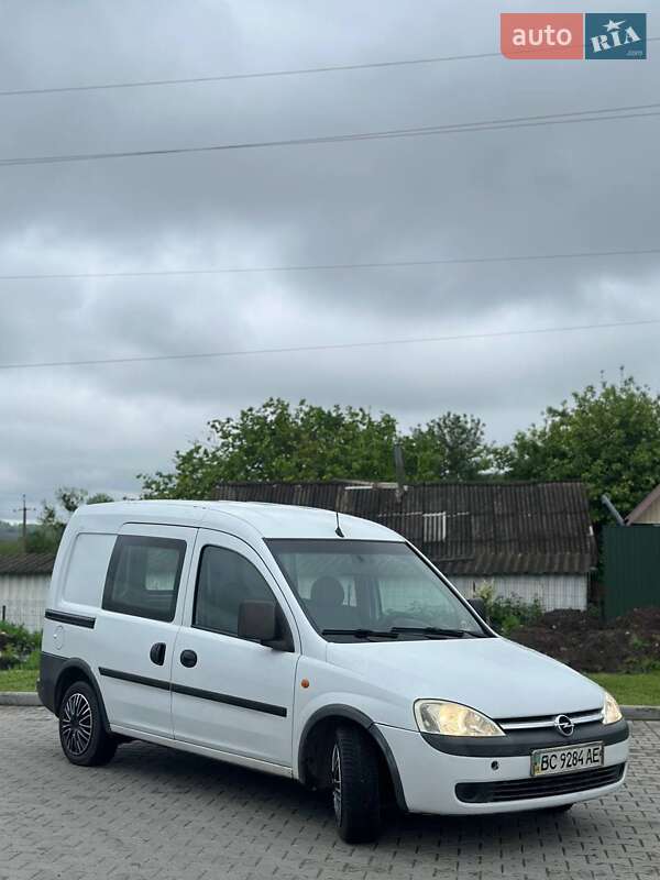 Минивэн Opel Combo 2003 в Шумске