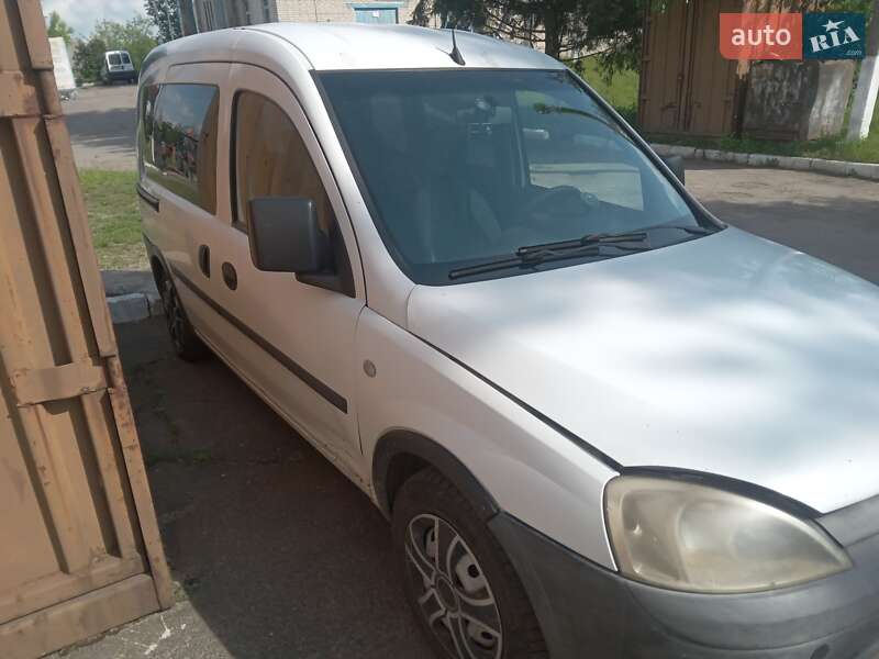 Мінівен Opel Combo 2006 в Ківерцях