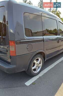 Минивэн Opel Combo 2007 в 