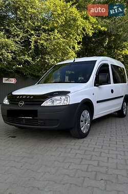 Минивэн Opel Combo 2008 в Черновцах