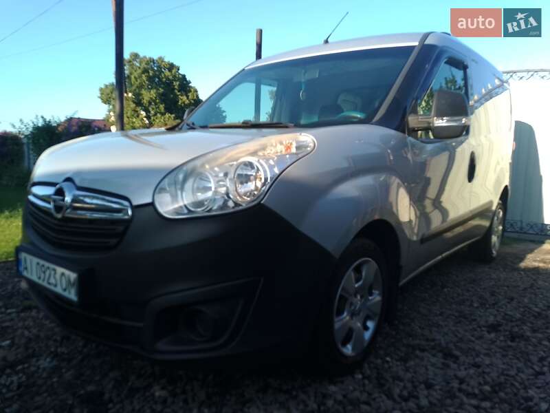 Вантажний фургон Opel Combo 2013 в Борисполі