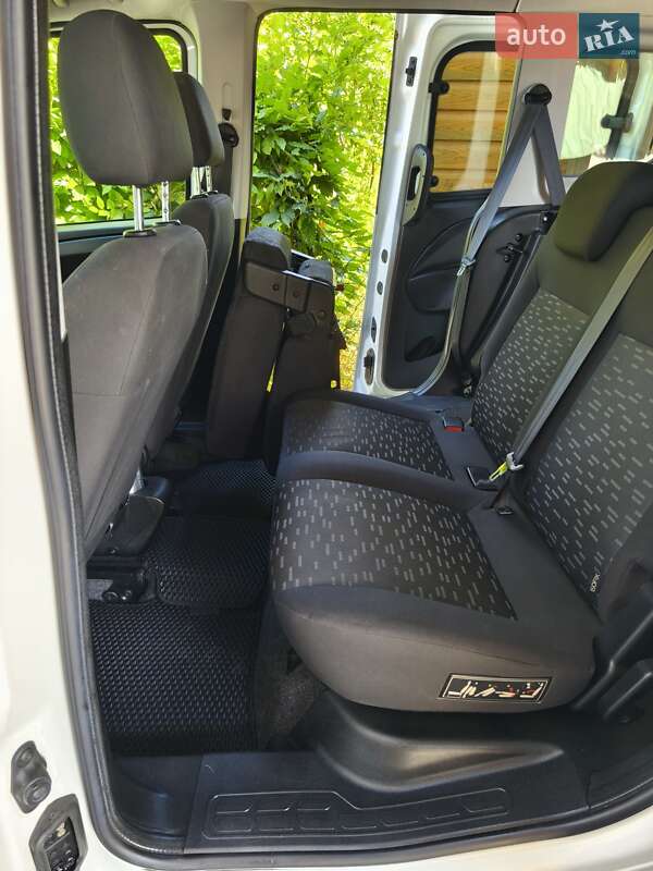 Минивэн Opel Combo 2012 в Коломые