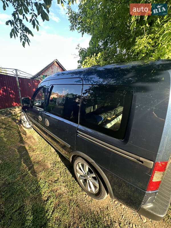 Минивэн Opel Combo 2011 в Ивано-Франковске