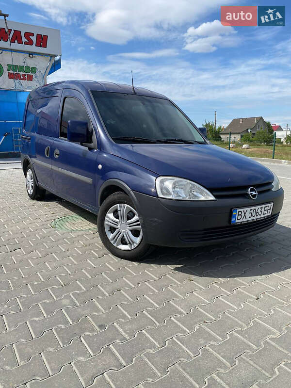 Вантажний фургон Opel Combo 2003 в 