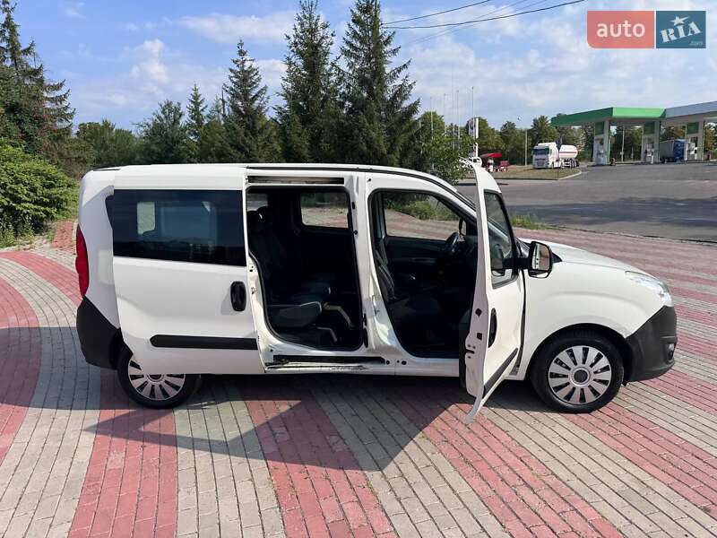 Минивэн Opel Combo 2012 в Запорожье