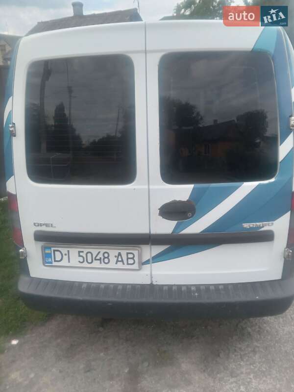 Мінівен Opel Combo 2006 в Ківерцях