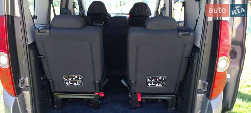 Минивэн Opel Combo 2012 в Косове