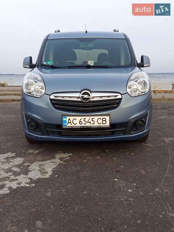 Мінівен Opel Combo 2012 в Шацьку