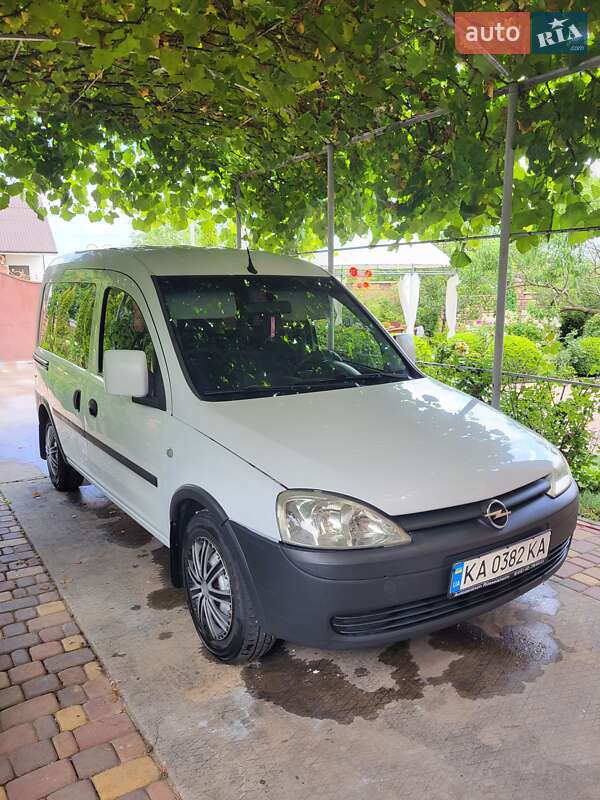 Opel Combo 2006