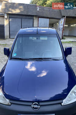 Мінівен Opel Combo 2010 в Галичі