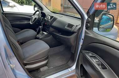 Минивэн Opel Combo 2011 в 