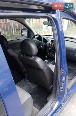 Минивэн Opel Combo 2008 в 