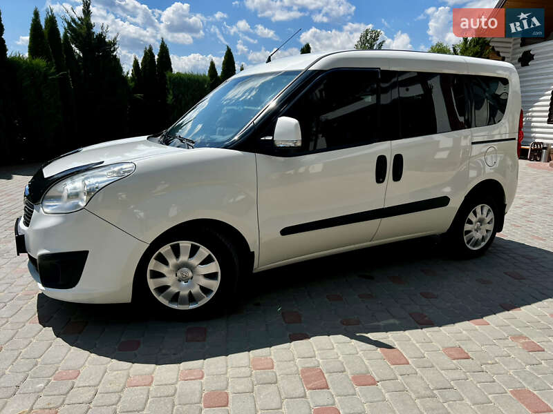 Минивэн Opel Combo 2013 в Тульчине