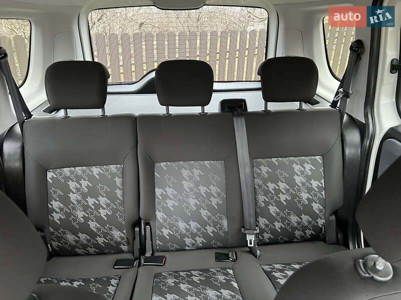 Минивэн Opel Combo 2013 в Тульчине