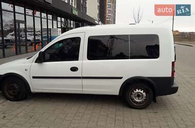 Минивэн Opel Combo 2008 в Ивано-Франковске