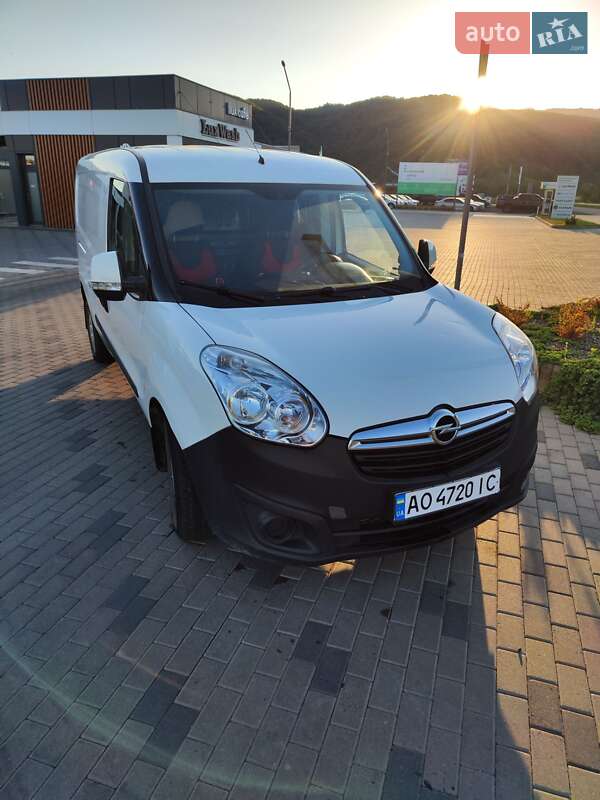 Opel Combo 2012
