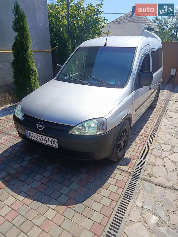 Opel Combo 2006