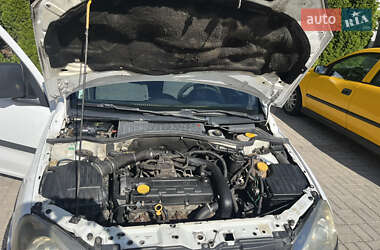 Мінівен Opel Combo 2002 в  фото 12 Мінівен Opel Combo 2002 в