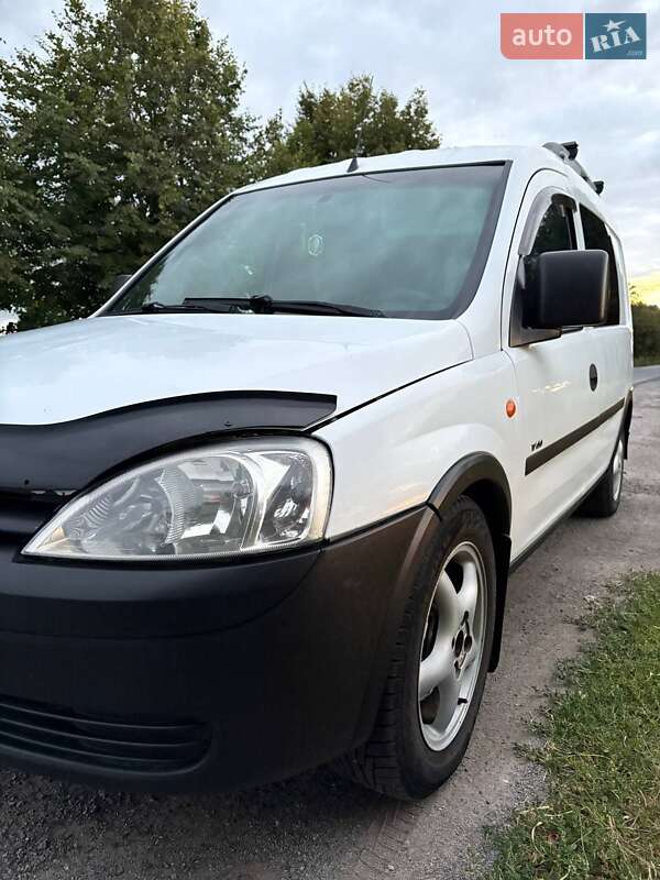 Мінівен Opel Combo 2002 в Козятині