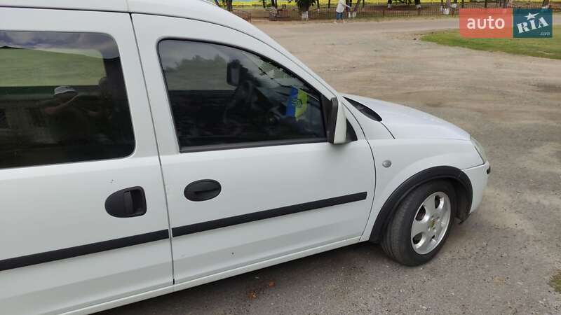 Минивэн Opel Combo 2009 в Полтаве