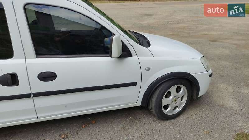 Минивэн Opel Combo 2009 в Полтаве