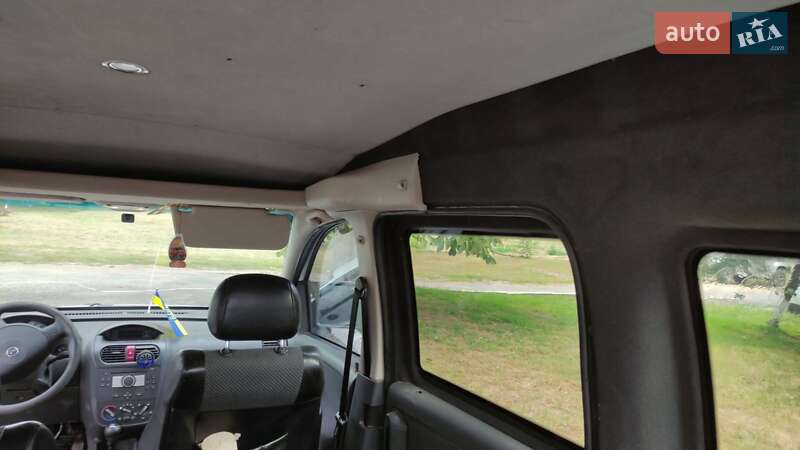 Минивэн Opel Combo 2009 в Полтаве