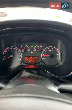 Грузовой фургон Opel Combo 2012 в 