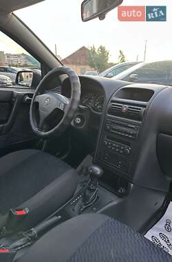 Минивэн Opel Combo 2006 в 