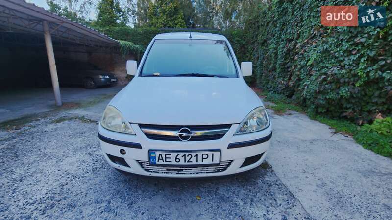Грузовой фургон Opel Combo 2008 в 