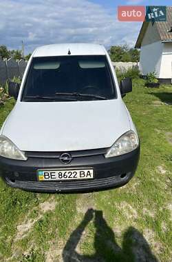 Грузовой фургон Opel Combo 2006 в Березному