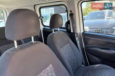 Минивэн Opel Combo 2012 в 