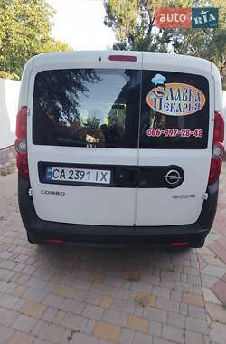 Грузовой фургон Opel Combo 2012 в 