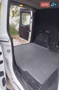 Грузовой фургон Opel Combo 2012 в 
