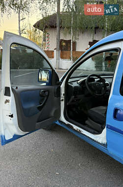 Минивэн Opel Combo 2005 в 