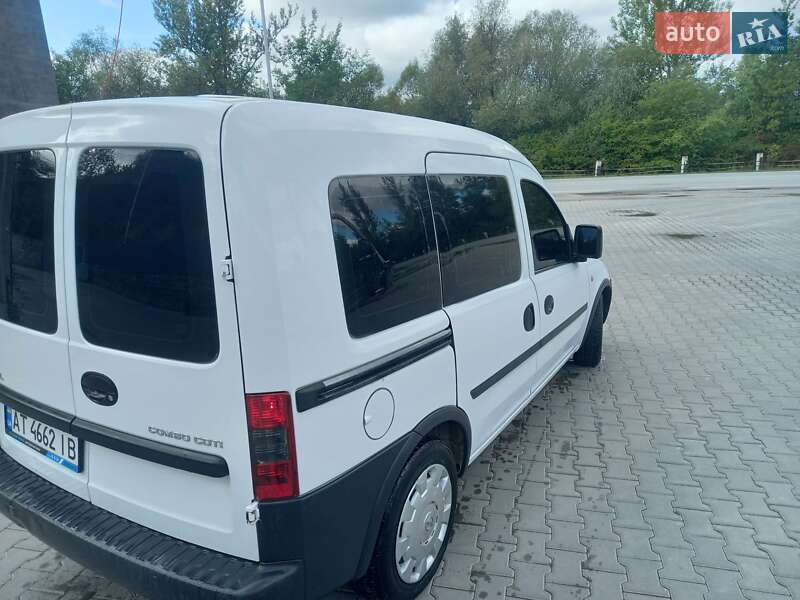 Мінівен Opel Combo 2006 в Галичі