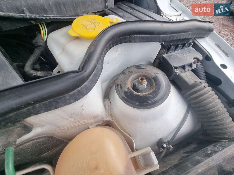 Минивэн Opel Combo 2006 в Кременце
