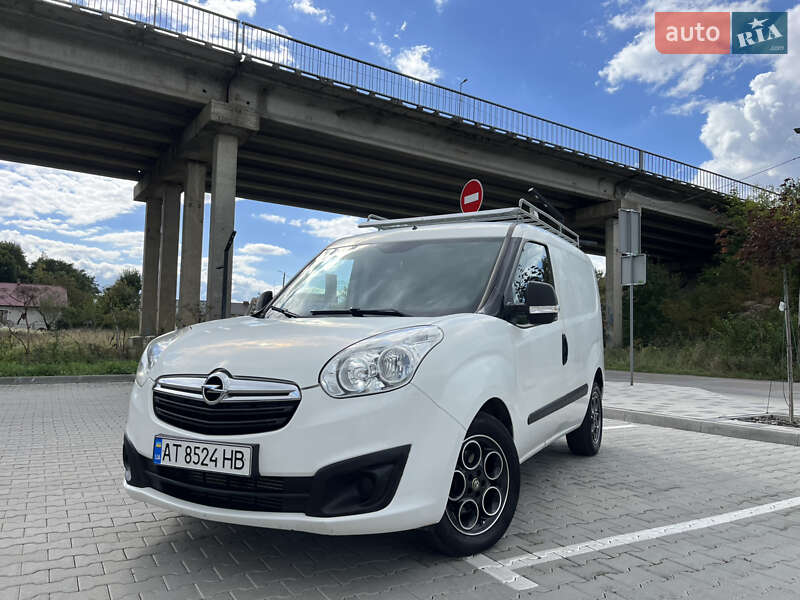 Грузовой фургон Opel Combo 2012 в Коломые