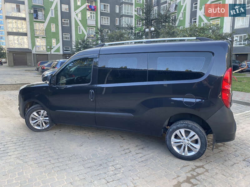 Мінівен Opel Combo 2015 в Івано-Франківську