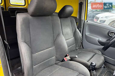 Грузовой фургон Opel Combo 2004 в Стрые