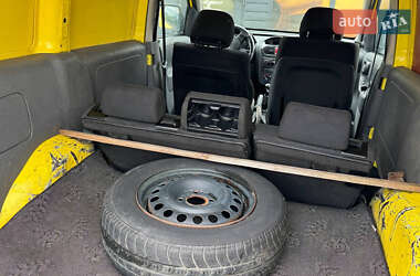 Грузовой фургон Opel Combo 2004 в Стрые