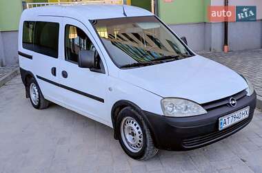 Минивэн Opel Combo 2006 в Калуше