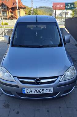 Минивэн Opel Combo 2009 в Делятине