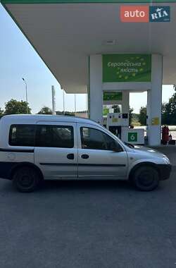 Минивэн Opel Combo 2006 в 