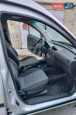Минивэн Opel Combo 2005 в 