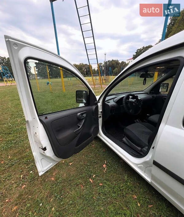 Минивэн Opel Combo 2006 в Киеве