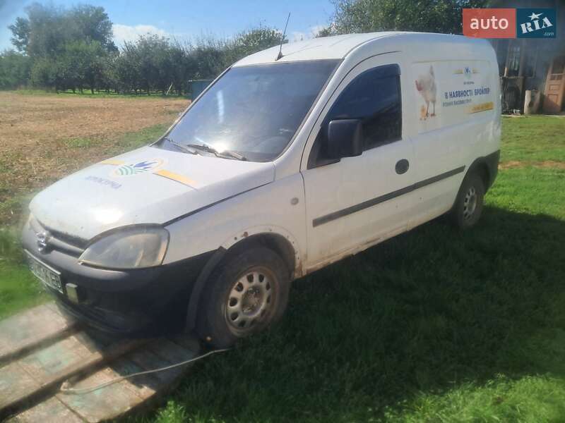 Грузовой фургон Opel Combo 2003 в Борщеве